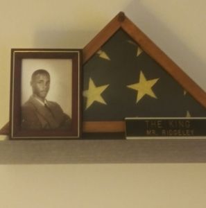 Meet your Posher, Troy